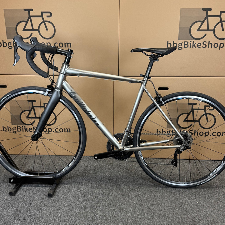 Van Nicholas Titanium Road Bike, 11-speed Shimano 105, VNT Carbon Fork