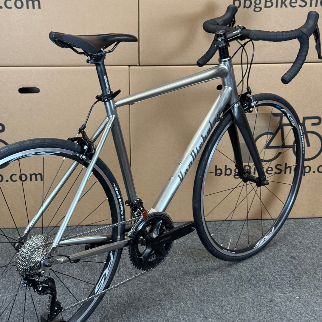Van Nicholas Titanium Road Bike, 11-speed Shimano 105, VNT Carbon Fork