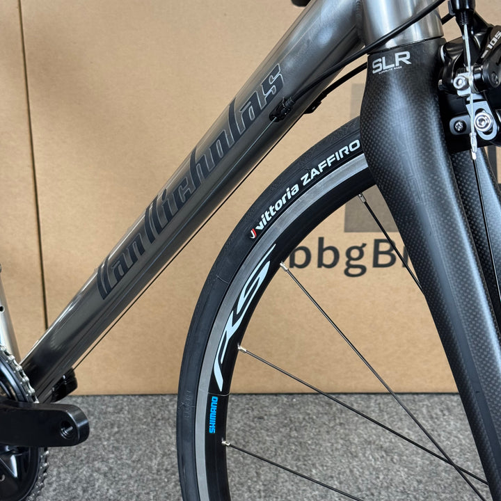 Van Nicholas Titanium Road Bike, 11-speed Shimano 105, VNT Carbon Fork