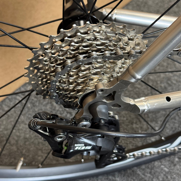 Van Nicholas Titanium Road Bike, 11-speed Shimano 105, VNT Carbon Fork