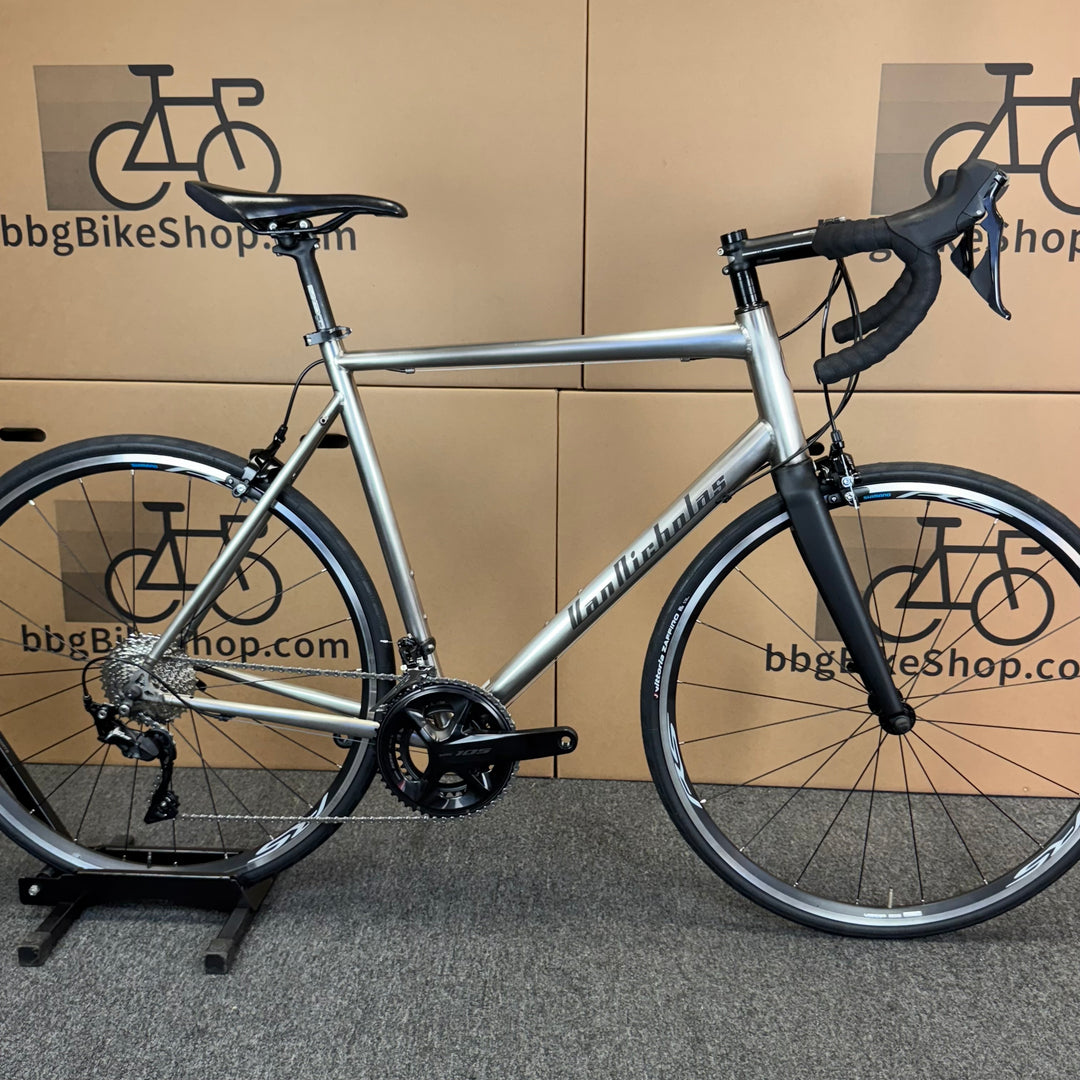 Van Nicholas Titanium Road Bike, 11-speed Shimano 105, Carbon Fork