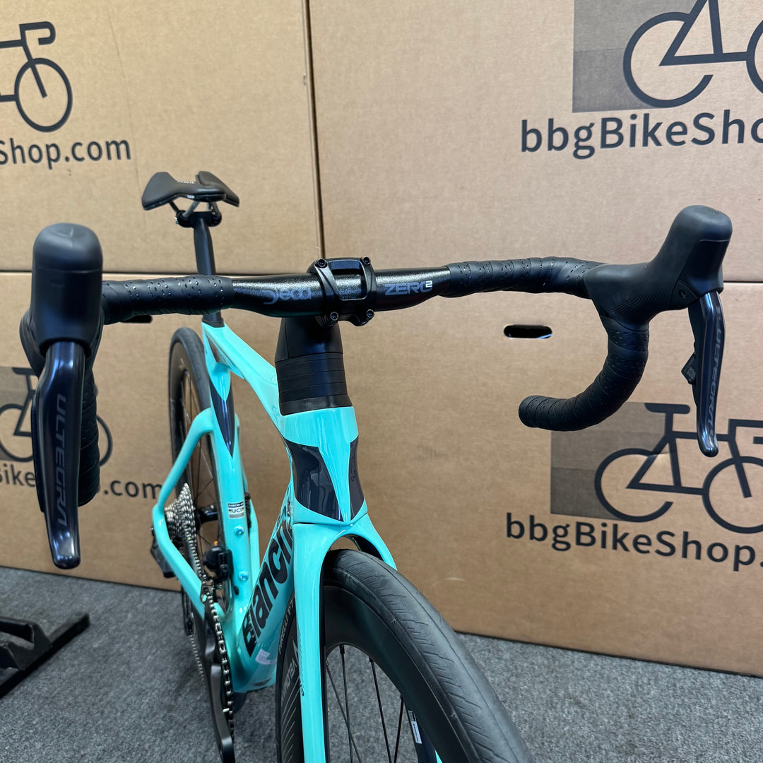 New Bianchi Oltre Comp, Ultegra Di2 12-speed, Carbon Fiber Road Bike-2024, 50cm