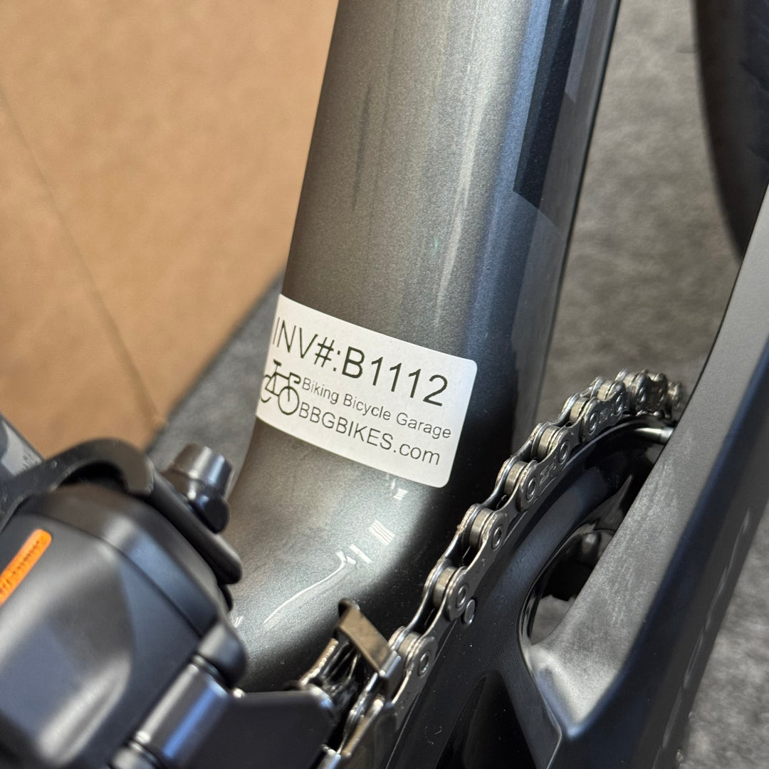 New Bianchi Oltre Comp, Ultegra Di2 12-speed, Carbon Fiber Road Bike-2024, 47cm