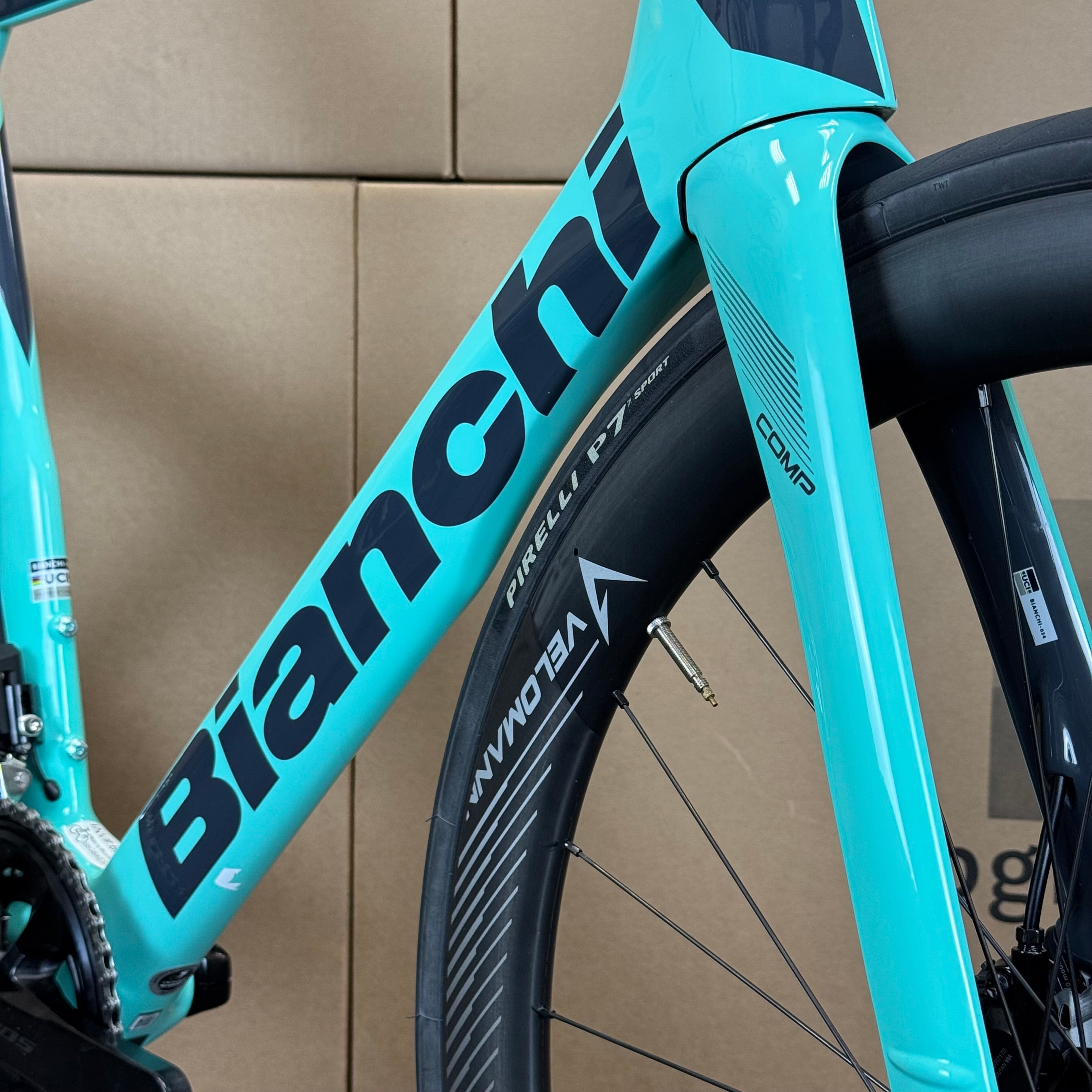 New Bianchi Oltre Comp, 12-speed Shimano 105, Carbon Fiber Road