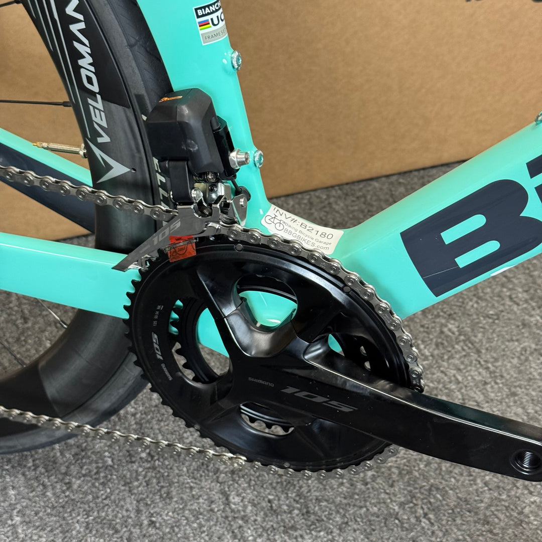 New Bianchi Oltre Comp, 12-speed Shimano 105, Carbon Fiber Road Bike-2024, 59cm