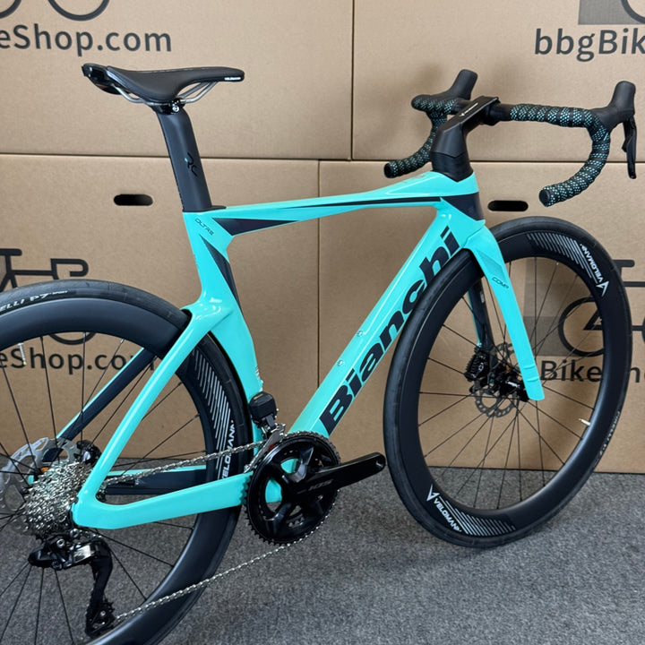New Bianchi Oltre Comp, 12-speed Shimano 105, Carbon Fiber Road Bike-2024, 53cm