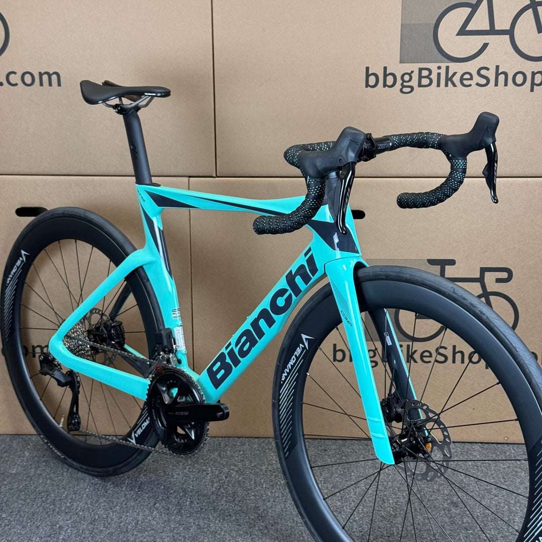 New Bianchi Oltre Comp, 12-speed Shimano 105, Carbon Fiber Road Bike-2024, 53cm