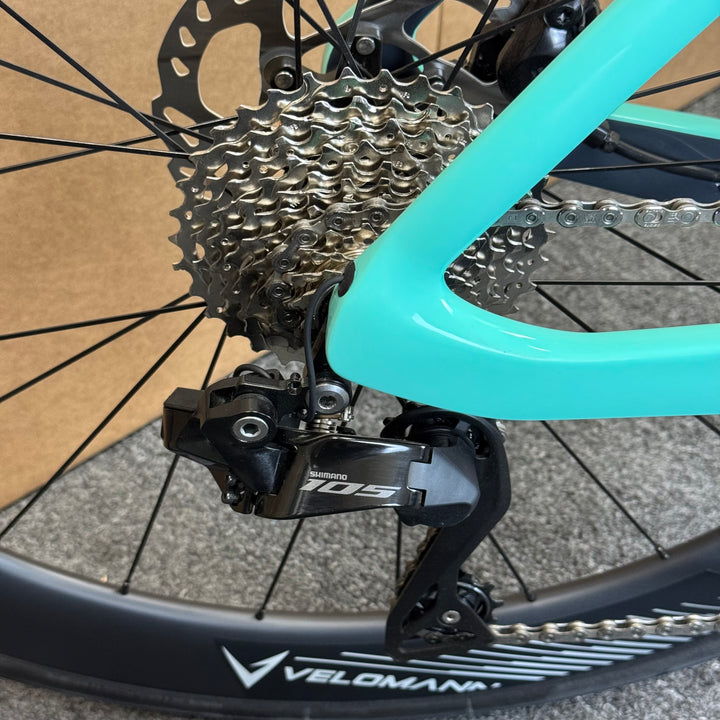 New Bianchi Oltre Comp, 12-speed Shimano 105, Carbon Fiber Road Bike-2024, 53cm