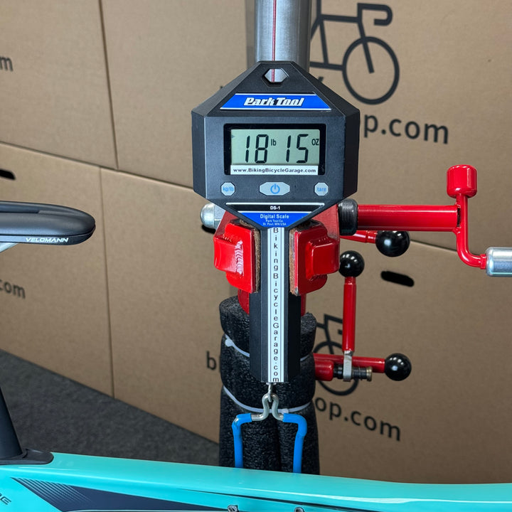 New Bianchi Oltre Comp, 12-speed Shimano 105, Carbon Fiber Road Bike-2024, 57cm