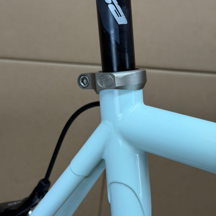 Used Seven Cycles Odonata, Titanium / Carbon Road Bike Shimano 105 11-Speed - 57cm