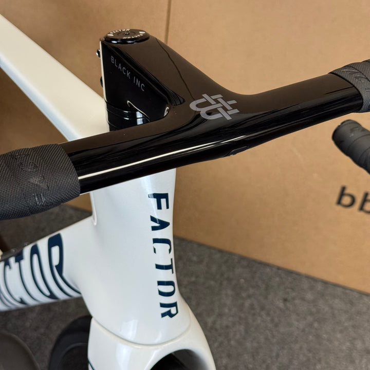 58cm, Factor Monza, Shimano Ultegra Di2, Carbon Fiber Road Bike-2024, (Used)