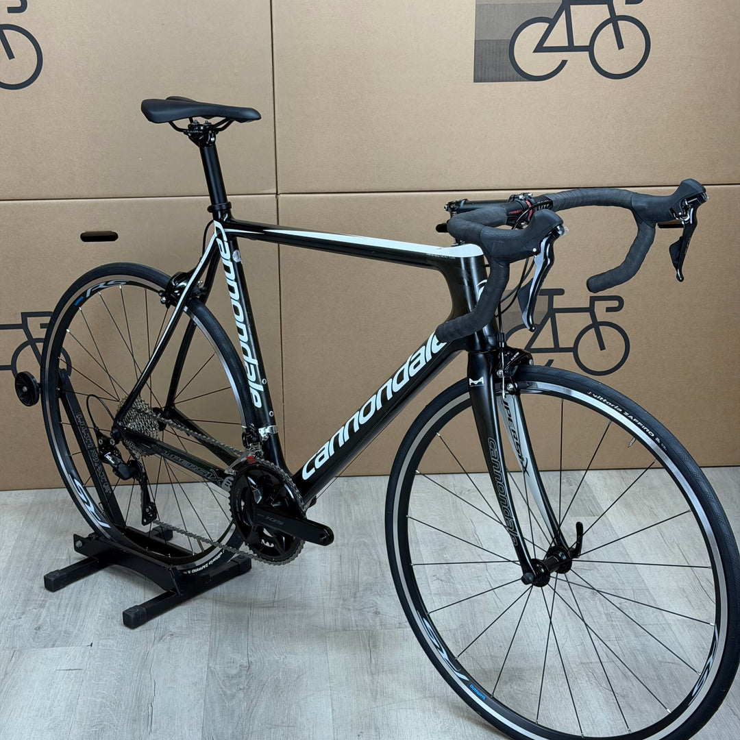 Used Cannondale SuperSix Carbon Fiber Road Bike, Shimano 105 11-Speed, 2012, 58cm