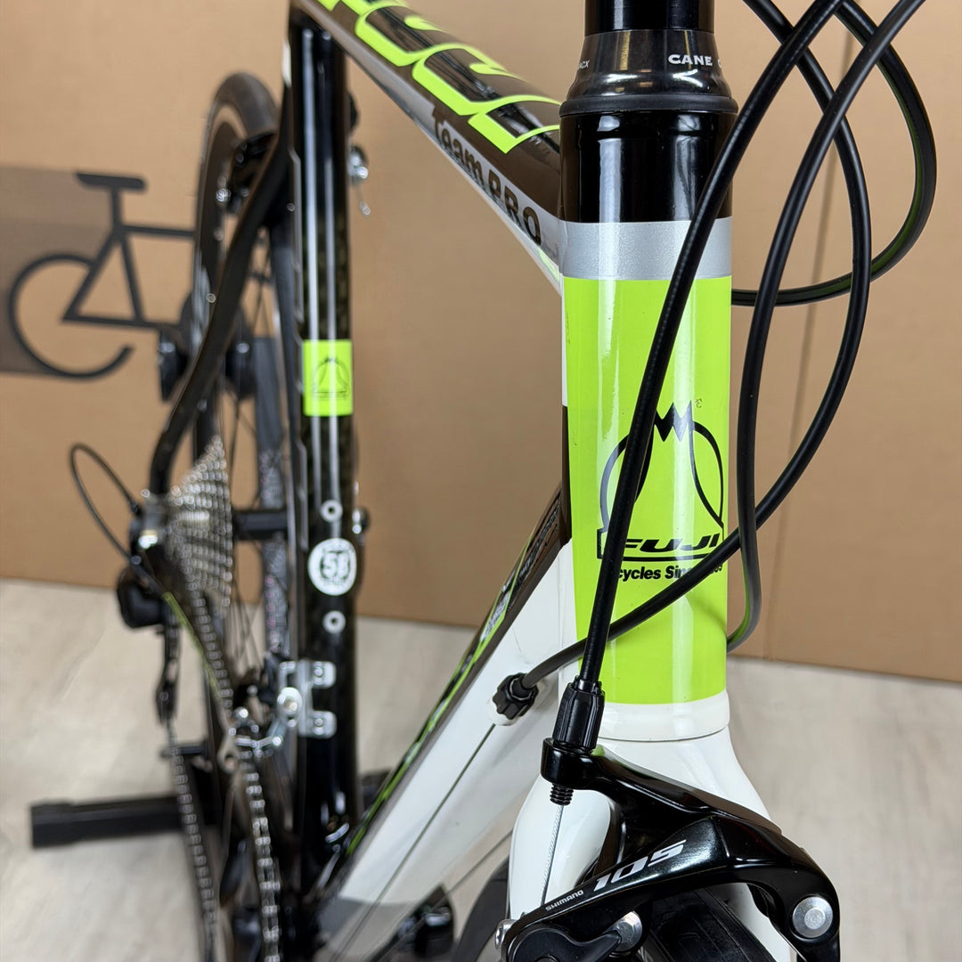 Used Fuji Team Pro, 11-Speed Shimano 105, Carbon Fiber Road Bike-2008, 58cm