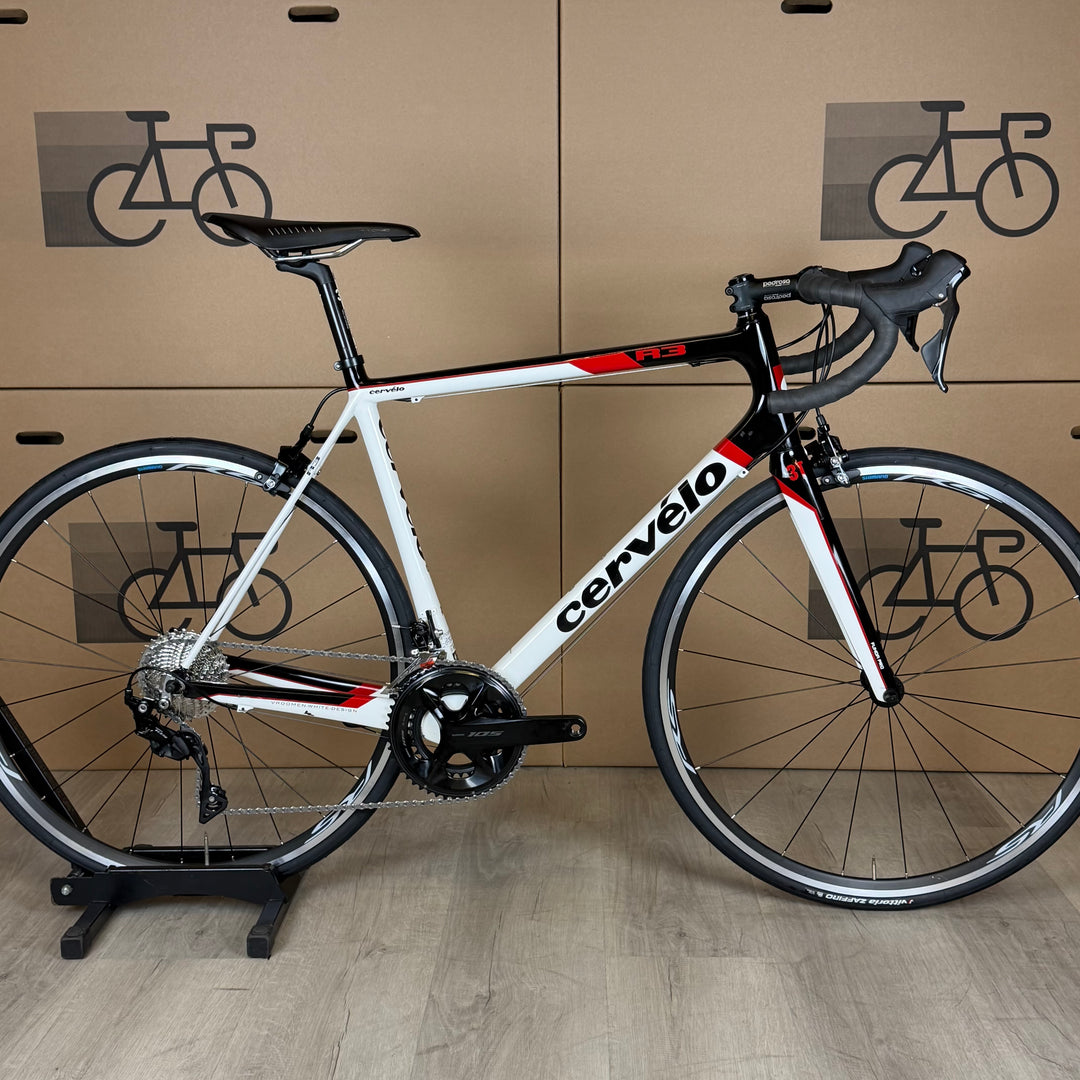 Used Cervelo R3, New 11-speed Shimano 105, Carbon Fiber Road Bike-2011, 58cm