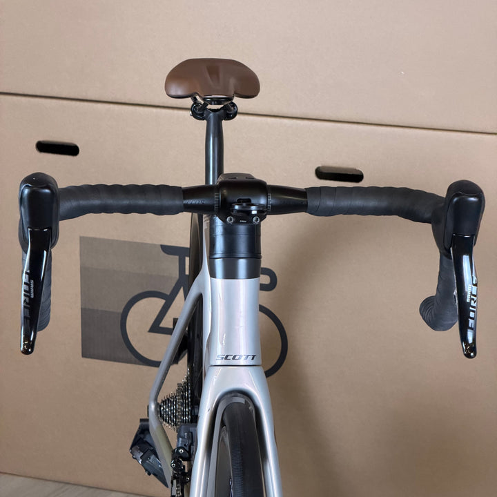 Used Scott Addict RC 10, SRAM Force eTap AXS Carbon Road Bike-2022, 52cm