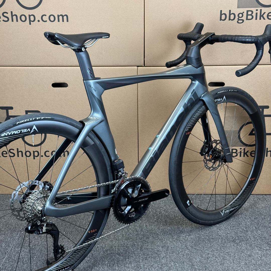 New Bianchi Oltre Comp, 12-speed Shimano 105, Carbon Fiber Road Bike-2024, 55cm