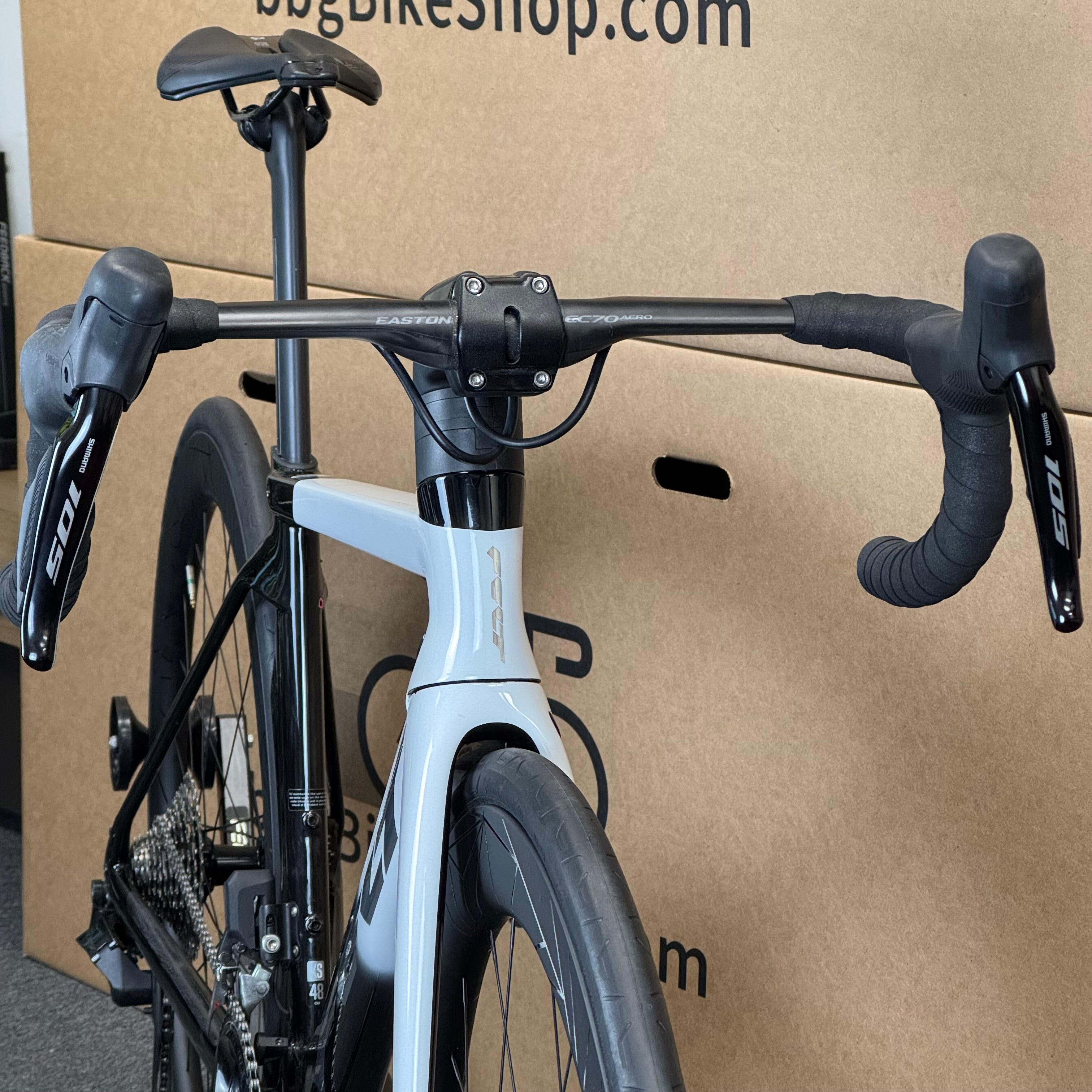 Used Felt AR Advanced 105 Di2, 12-speed, Carbon Fiber Road Bike