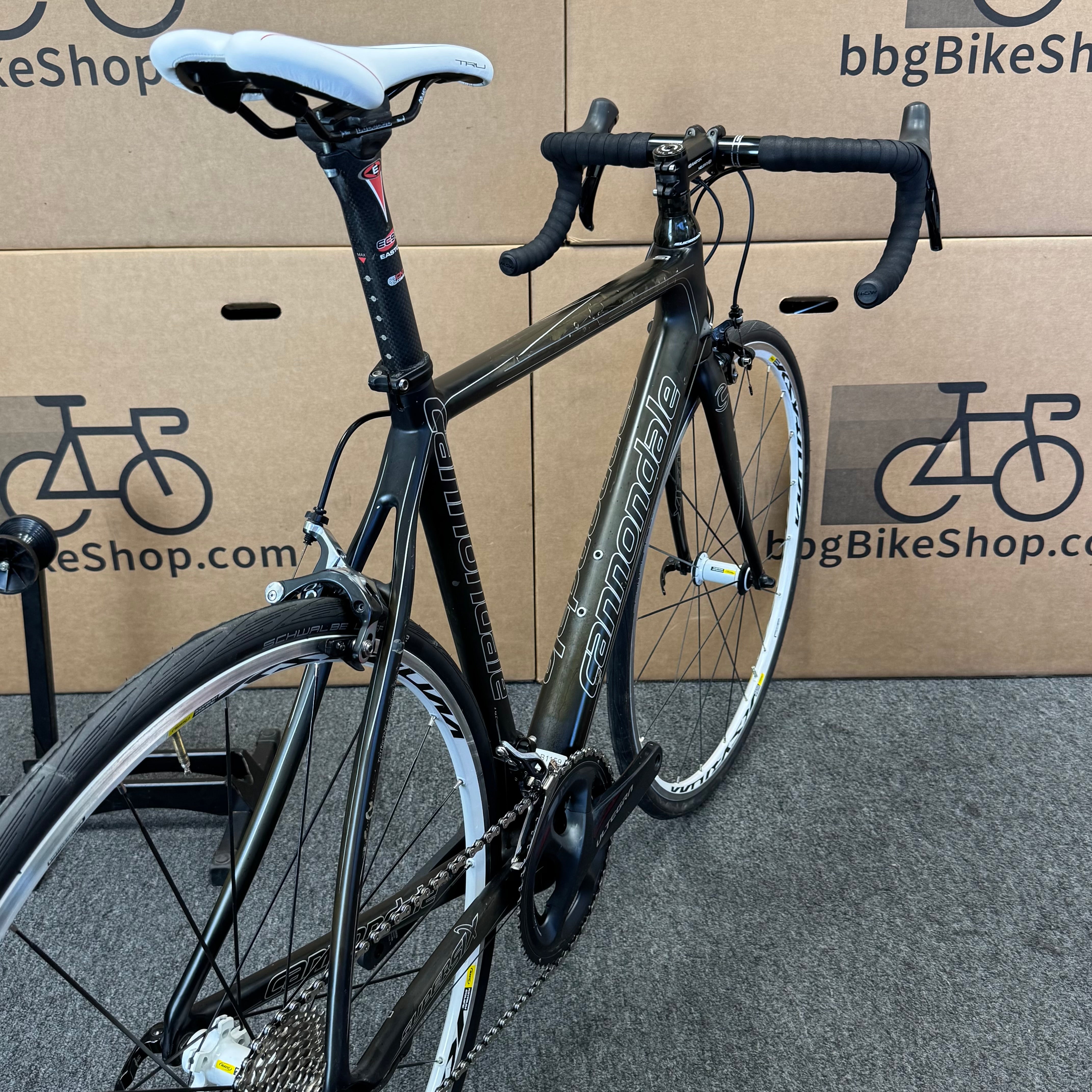 Used Cannondale Supersix, 11-speed Ultegra Carbon Road Bike