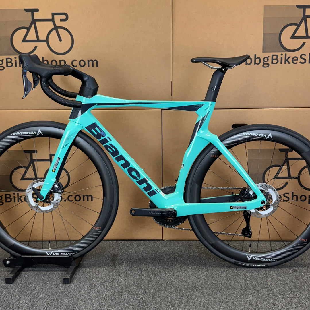 New Bianchi Oltre Comp, Ultegra Di2 12-speed, Carbon Fiber Road Bike-2024, 55cm