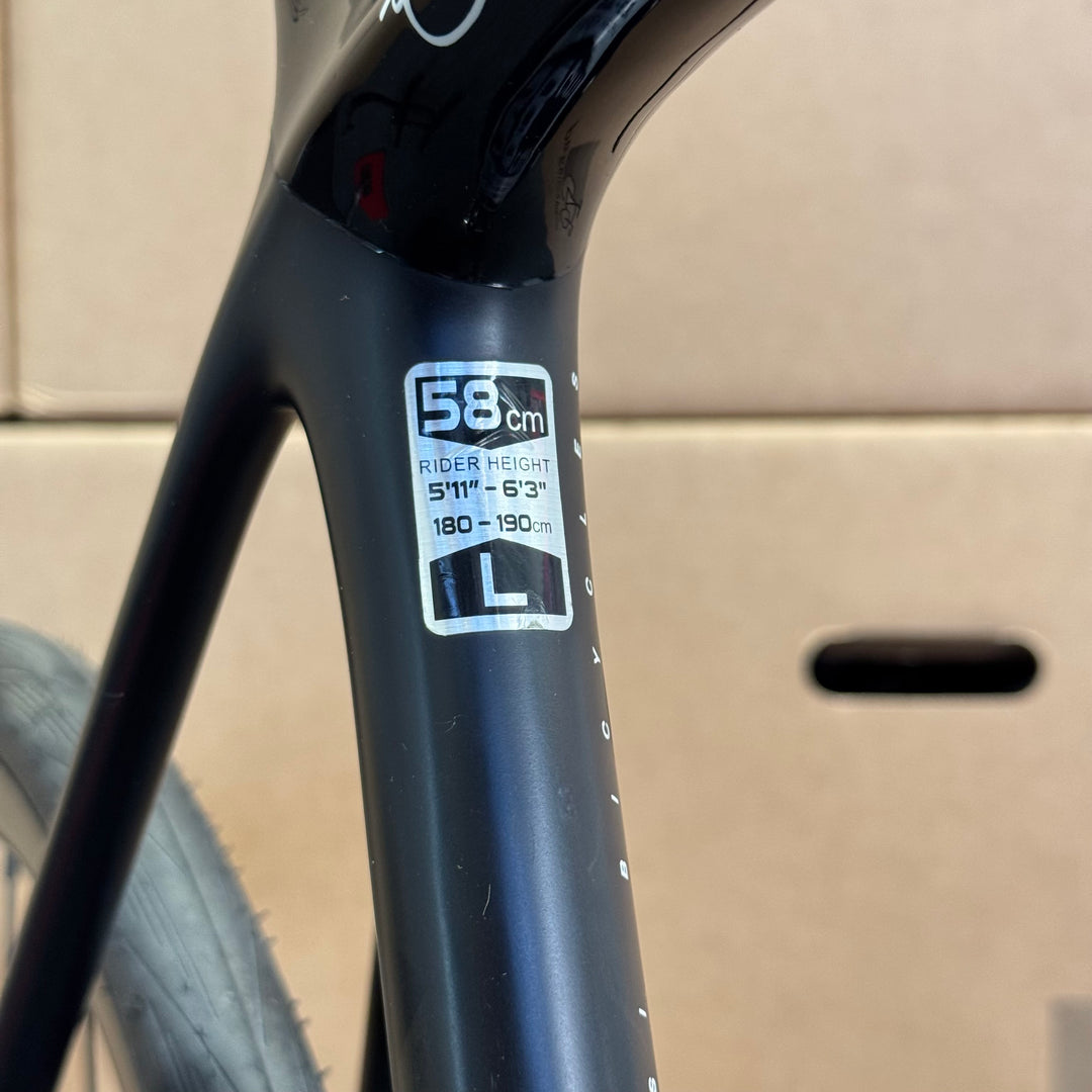 Used Masi Evoluzione Disc, 11-speed, Carbon Fiber Road Bike-2020, 58cm