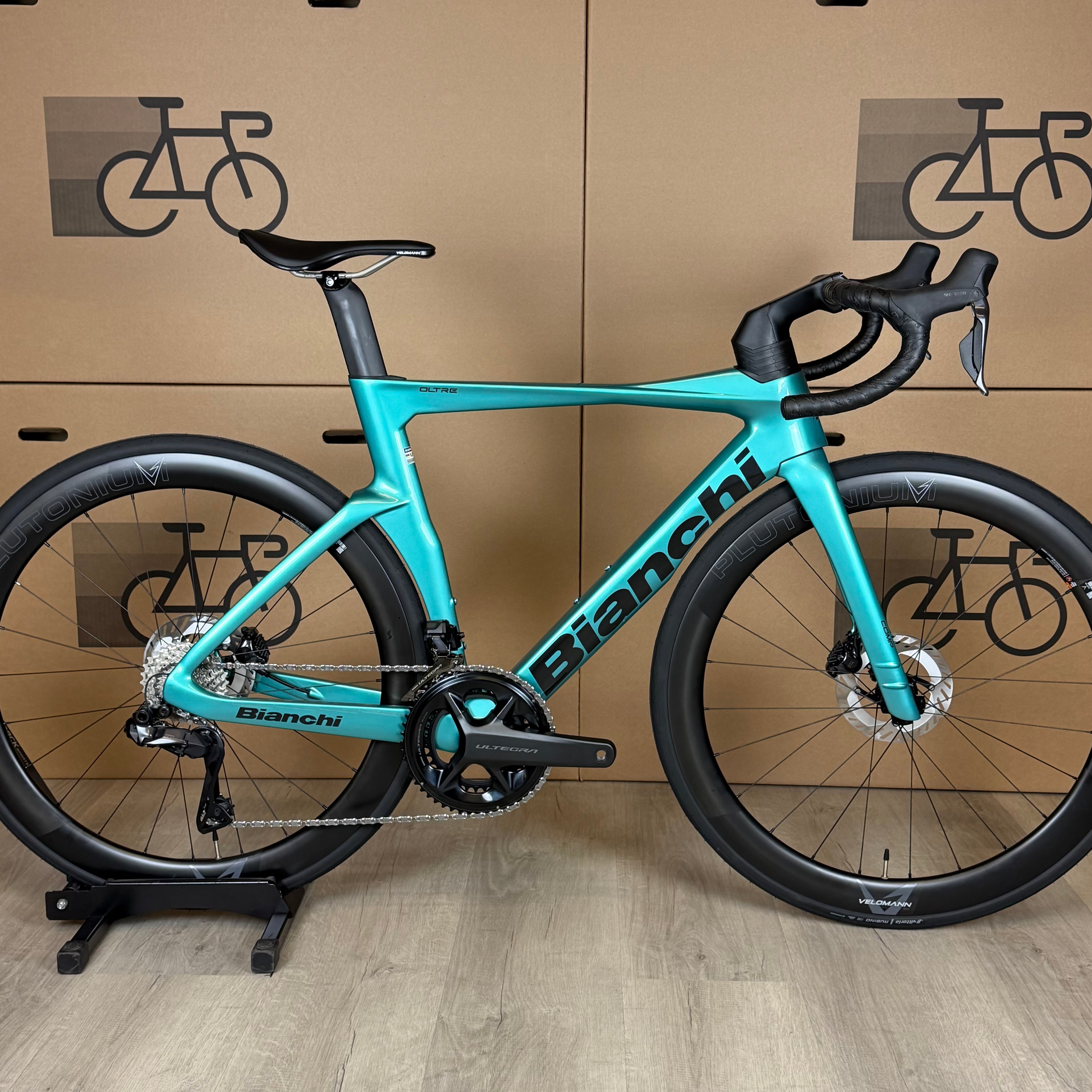 New Bianchi Oltre Comp, Ultegra Di2 12-speed, Carbon Fiber Road