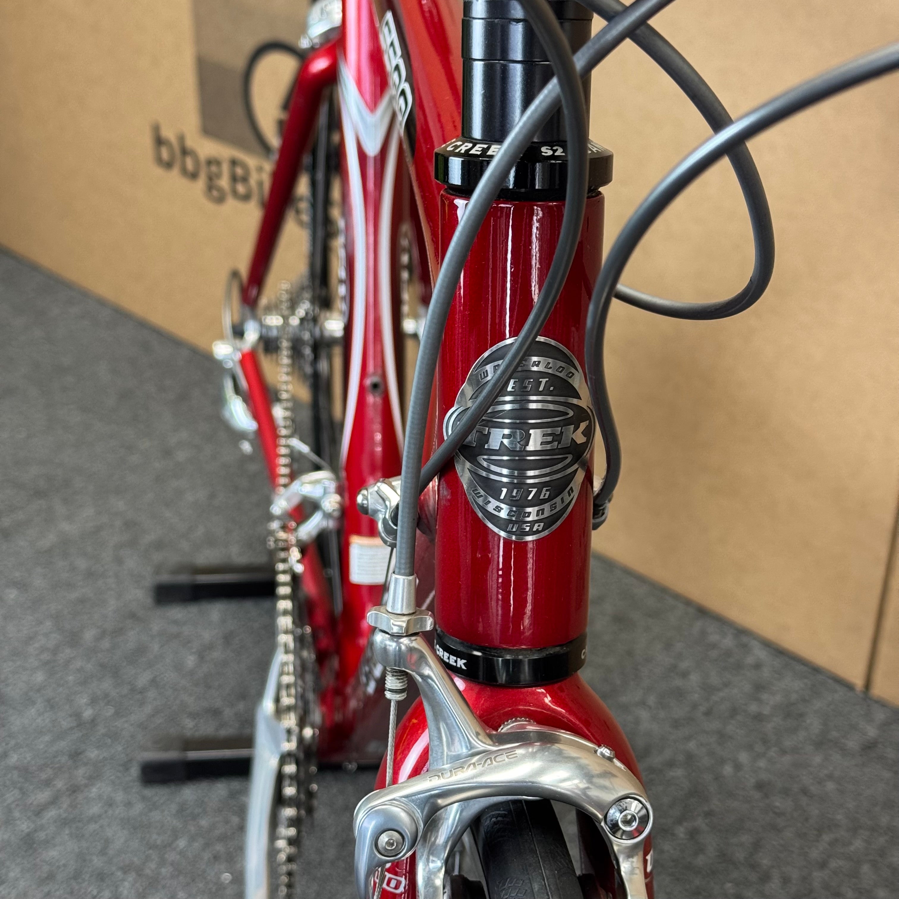 Used Trek 5500, Shimano Dura-Ace, Carbon Fiber Road Bike-2003