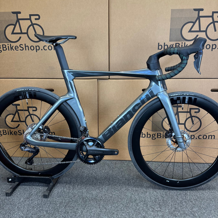 New Bianchi Oltre Comp, Ultegra Di2 12-speed, Carbon Fiber Road Bike-2024, 57cm