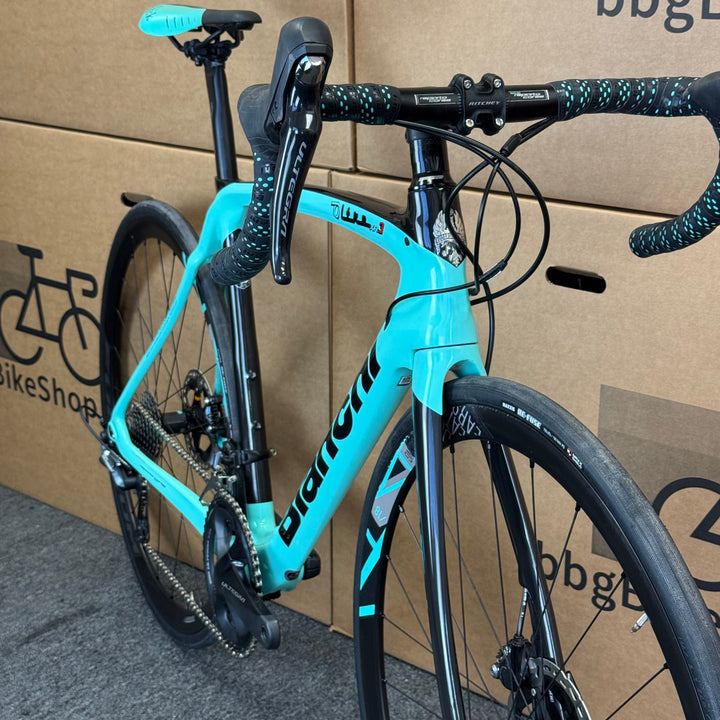 Used Bianchi Oltre XR3, Carbon Fiber Road Bike-2021, 55cm