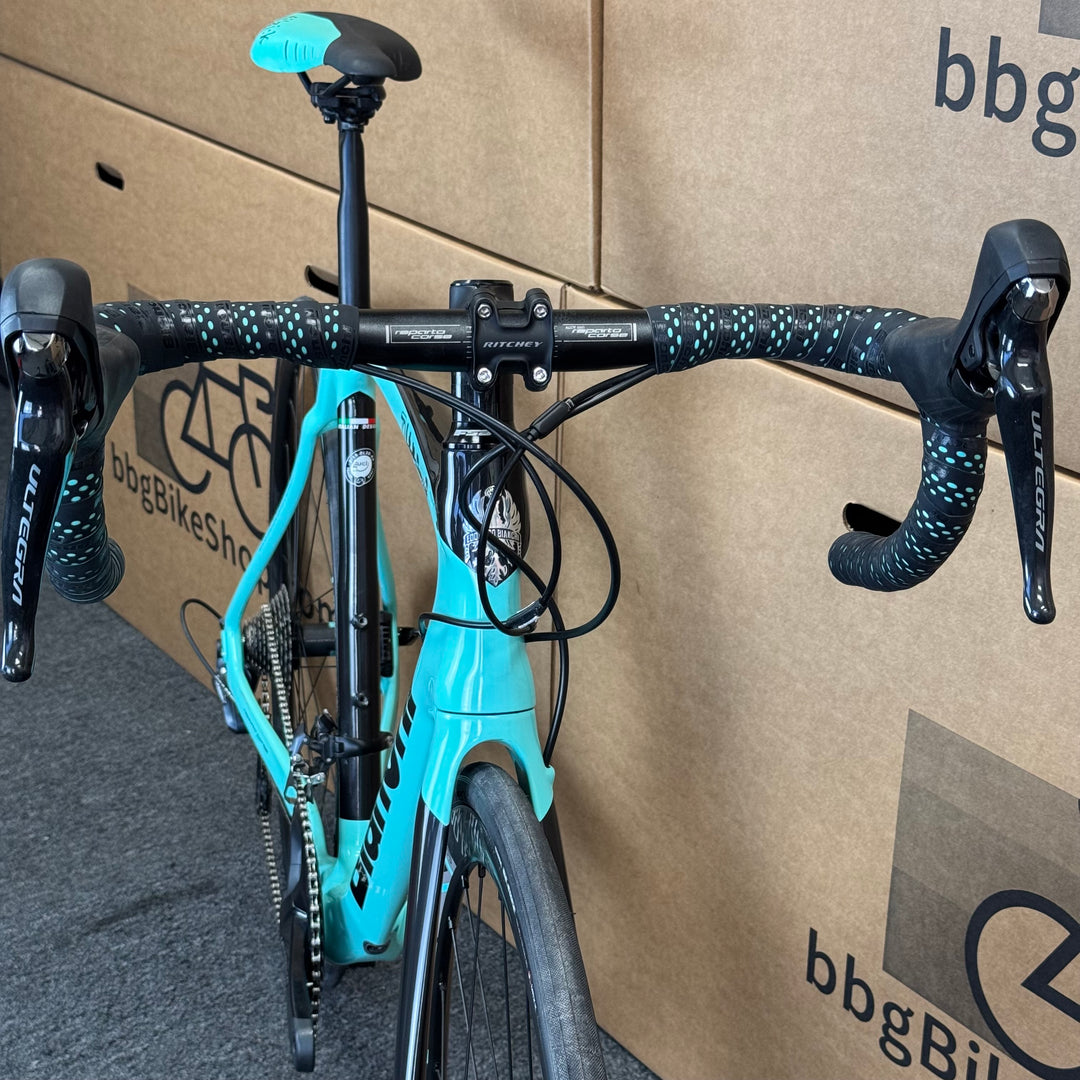 Used Bianchi Oltre XR3, Carbon Fiber Road Bike-2021, 55cm