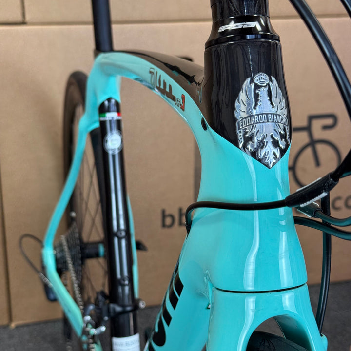 Used Bianchi Oltre XR3, Carbon Fiber Road Bike-2021, 55cm