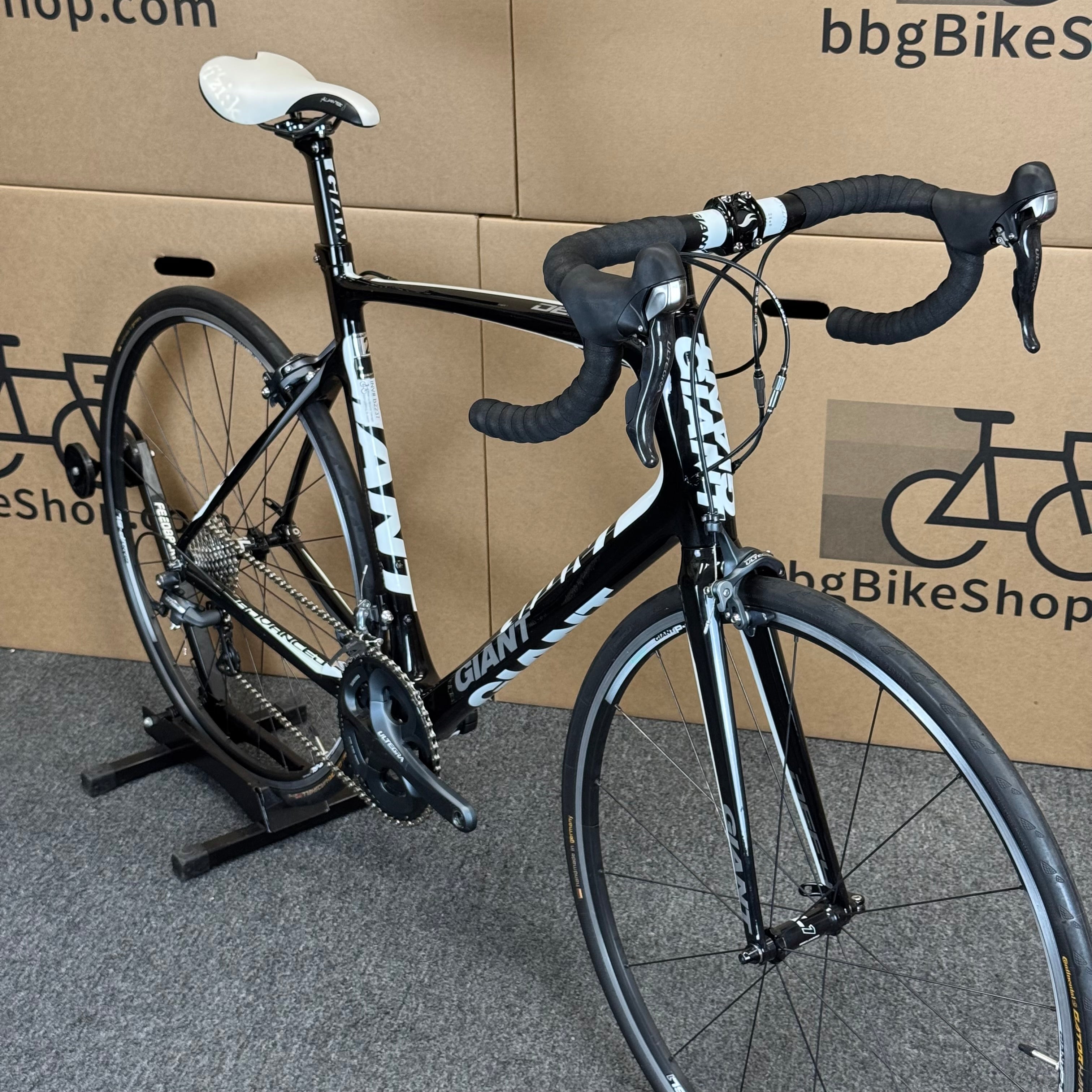Used Giant Defy 1, Shimano Ultegra, Carbon Fiber Road Bike-2012