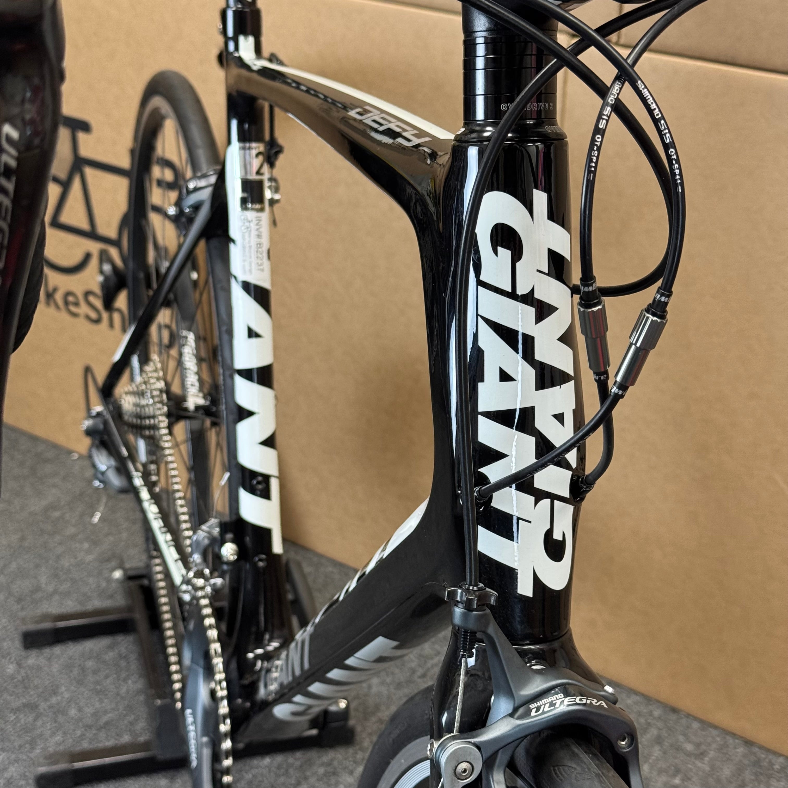 Used Giant Defy 1, Shimano Ultegra, Carbon Fiber Road Bike-2012