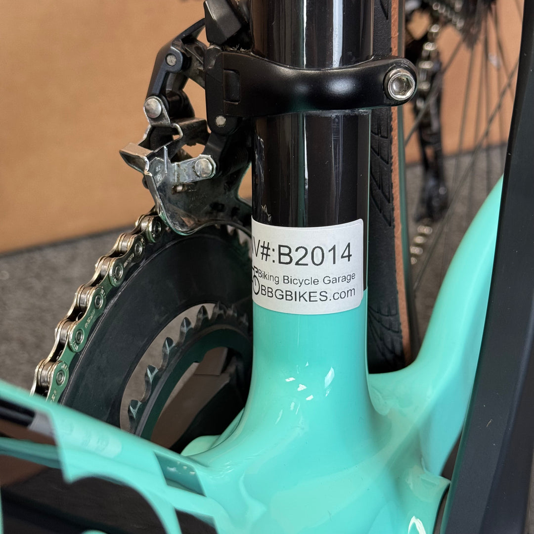 Used Bianchi Oltre XR3, Carbon Fiber Road Bike-2021, 55cm