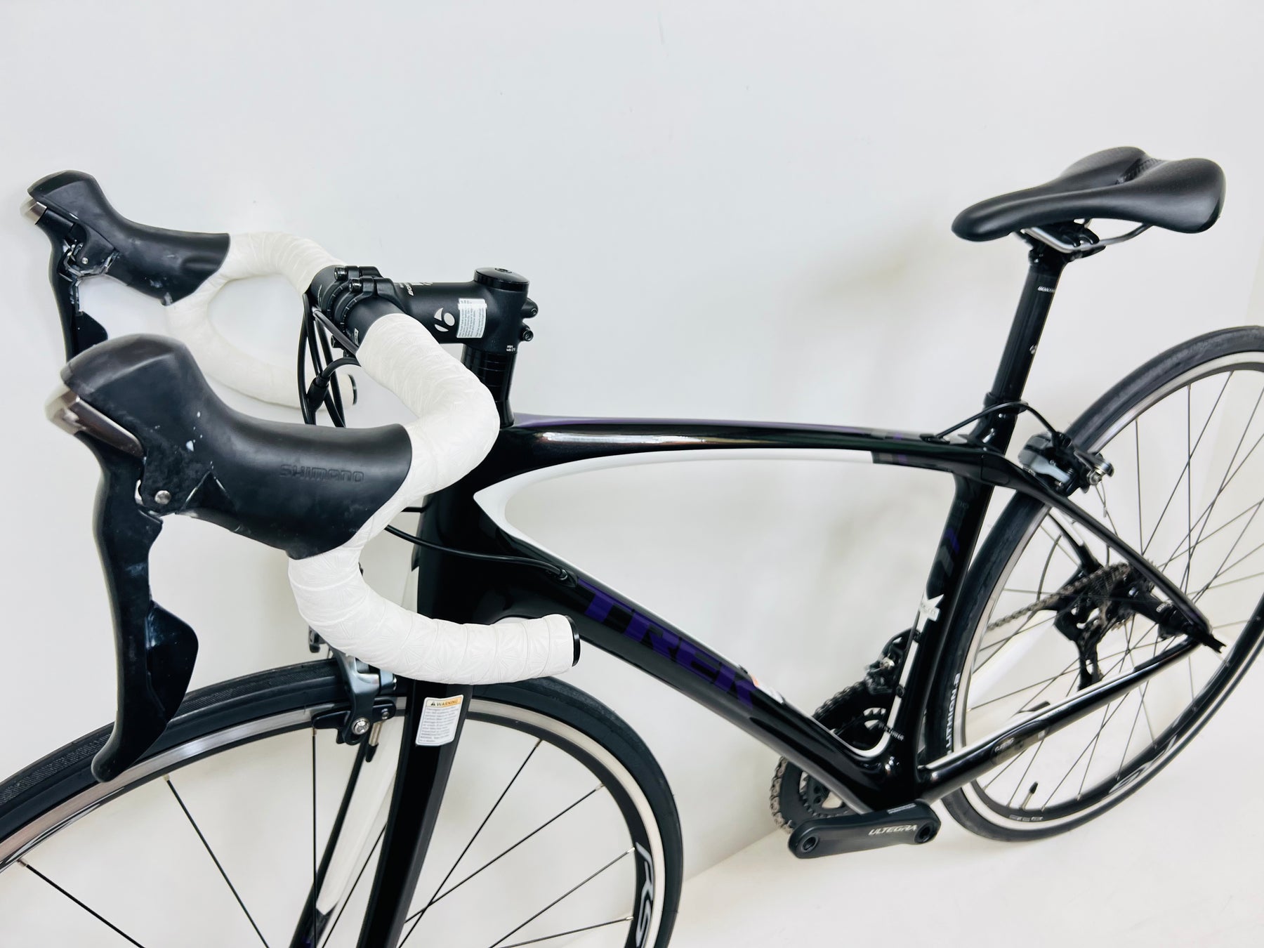 Used Trek Silque Women s 11 Speed Ultegra Carbon Fiber Road Bike 201 BikingBicycleGarage