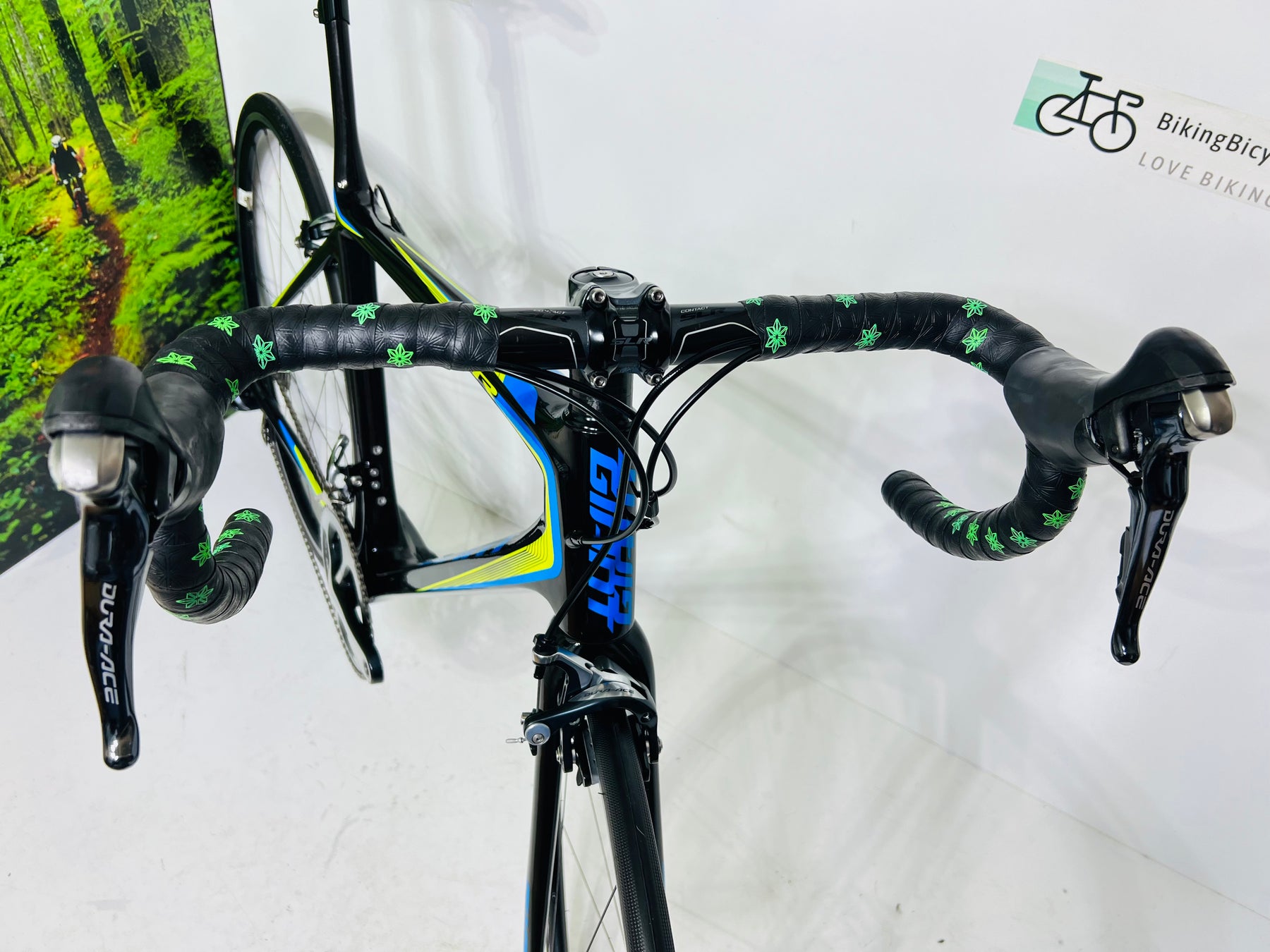 Used Giant TCR Advanced SL Carbon Fiber Road Bike-2015, 56cm Used Giant TCR Advanced SL Carbon Fiber Road Bike-2015, 56cm